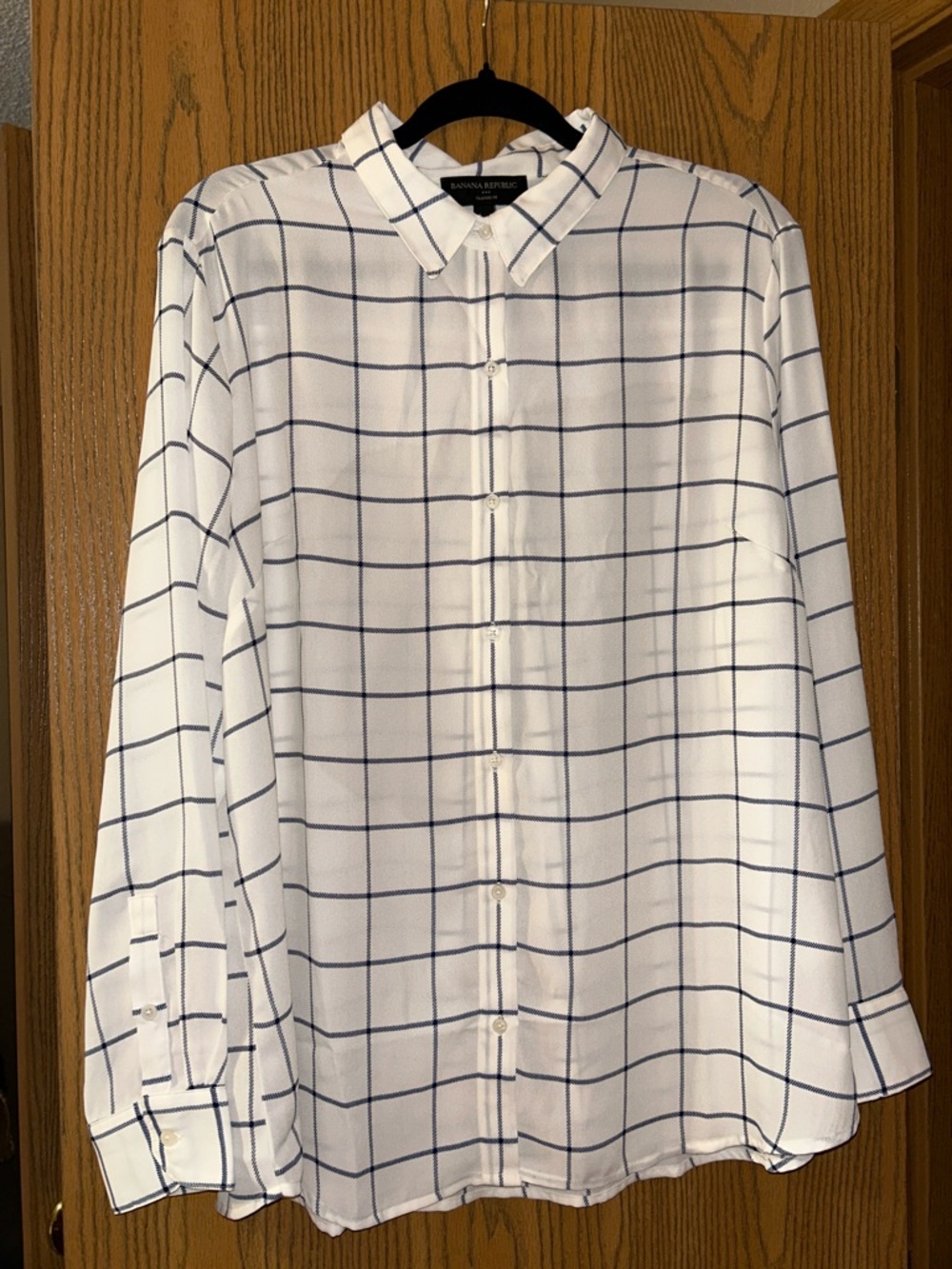 Banana Republic Women’s Button Down Blouse